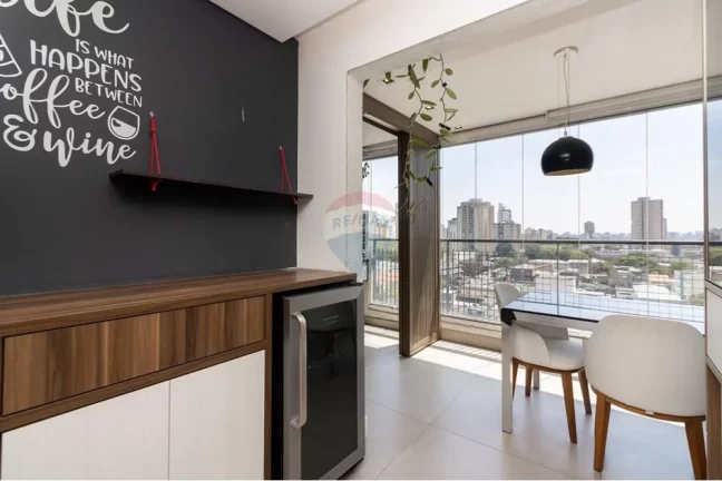 Imagem Apartamento 2 quartos, 2 banheiros, 2 vagas cobertas + depósito