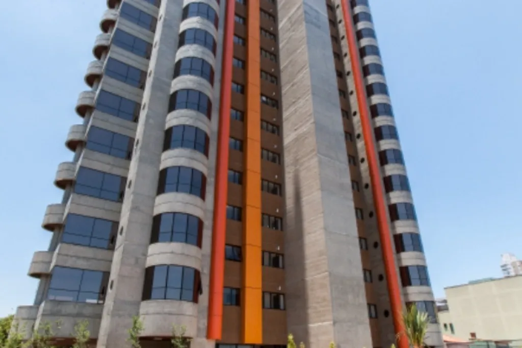 Imagem Imperdível! Apartamento de luxo no Condomínio GOYA, Jardim, Santo André-SP. 3 suítes, 4 banheiros, 4 vagas. Agende sua visita!