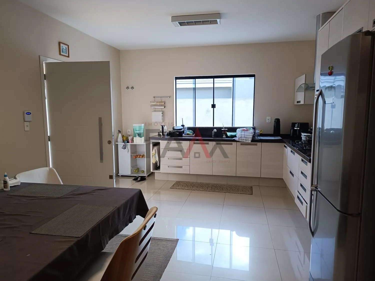 Imagem Linda casa em Bairro Privilegiado da cidade, com amplo terreno, DOS ESTADOS GUARAPUAVA PR