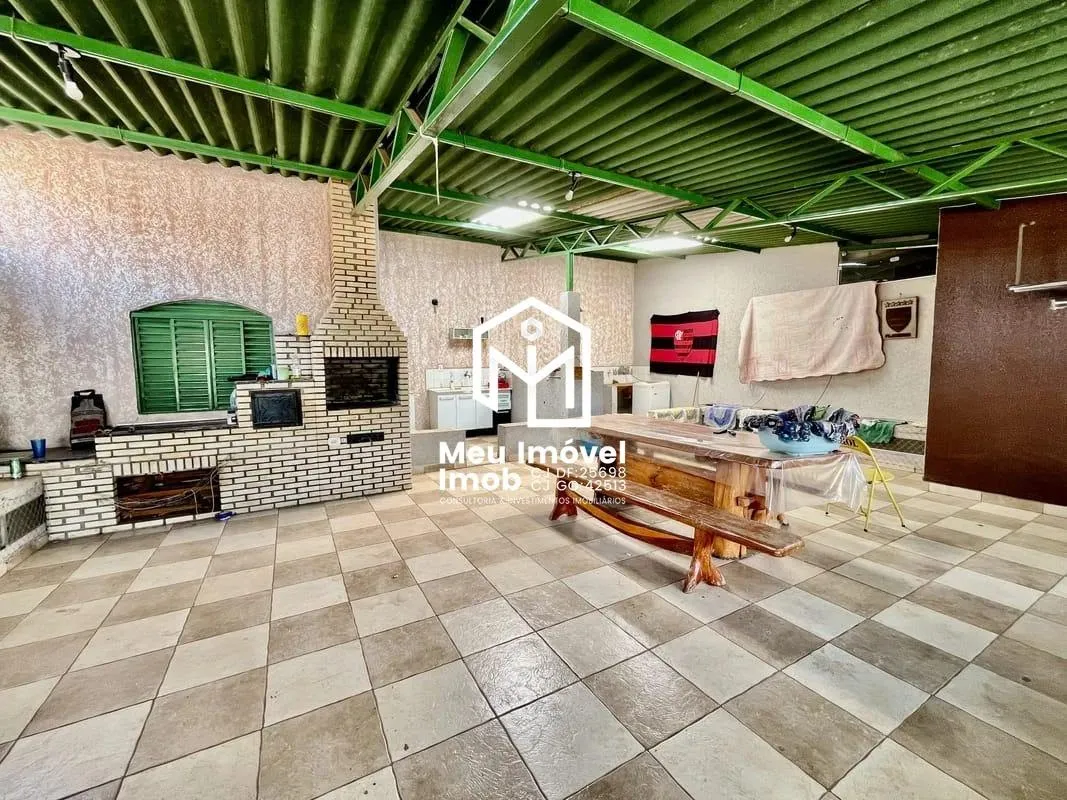 Imagem Casa 3 Quartos 2 Suítes 4 Vagas 360m² Taguatinga Norte/DF