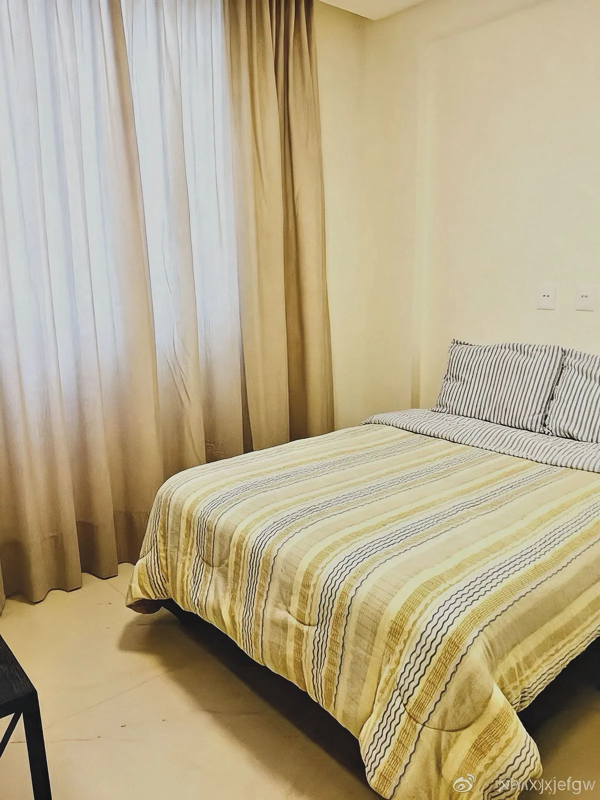 Imagem LUXO NA QUADRA DO MAR EM MEIA PRAIA ITAPEMA: 127m² MOBILIADO COM 3 SUÍTES E 3 VAGAS