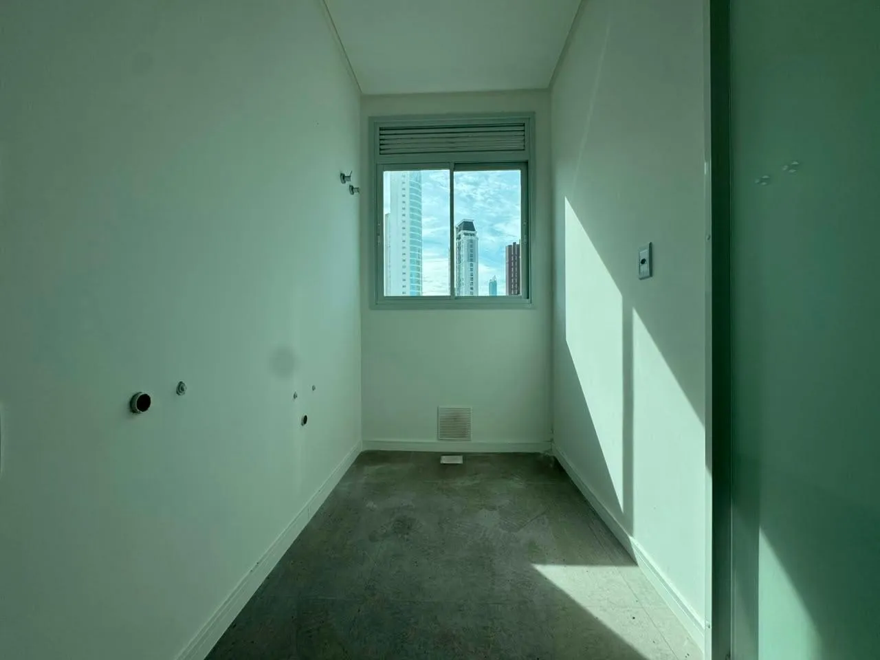 Imagem Apartamento com vista para o mar à venda com 142.65m2 por R$ 3.300.000,00