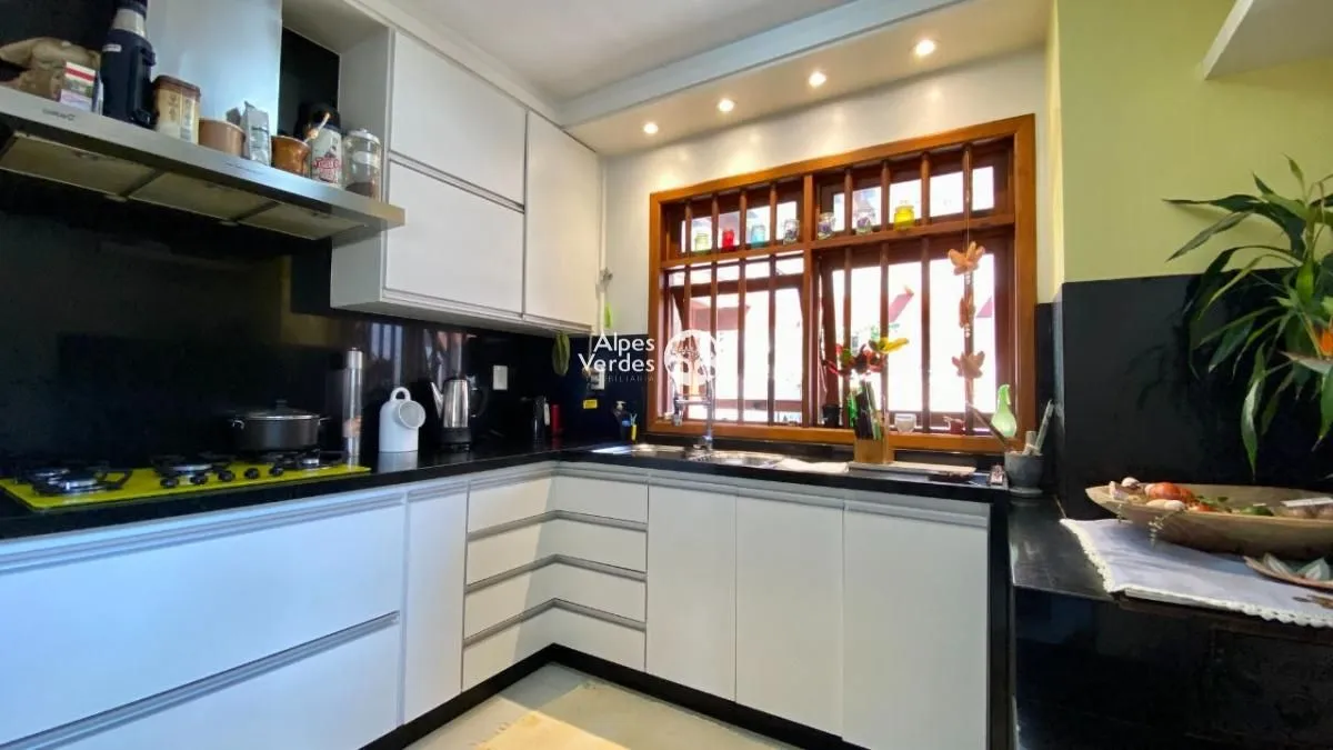 Imagem Vende-se casa totalmente mobiliada em Três Coroas-3 Quartos- R$3.200.000,00