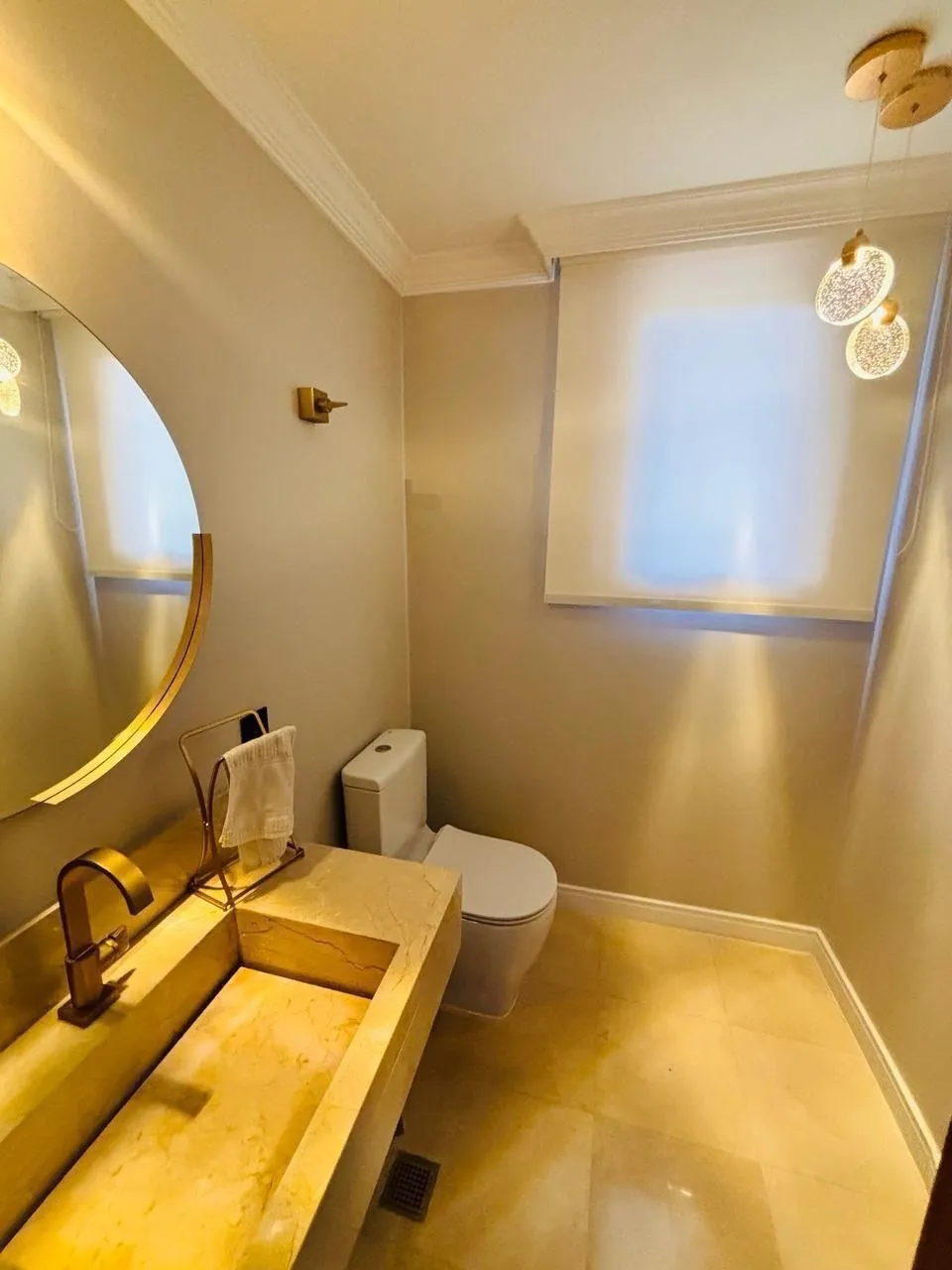 Imagem Linda Casa de 520m² à Venda ou Locação em Alphaville