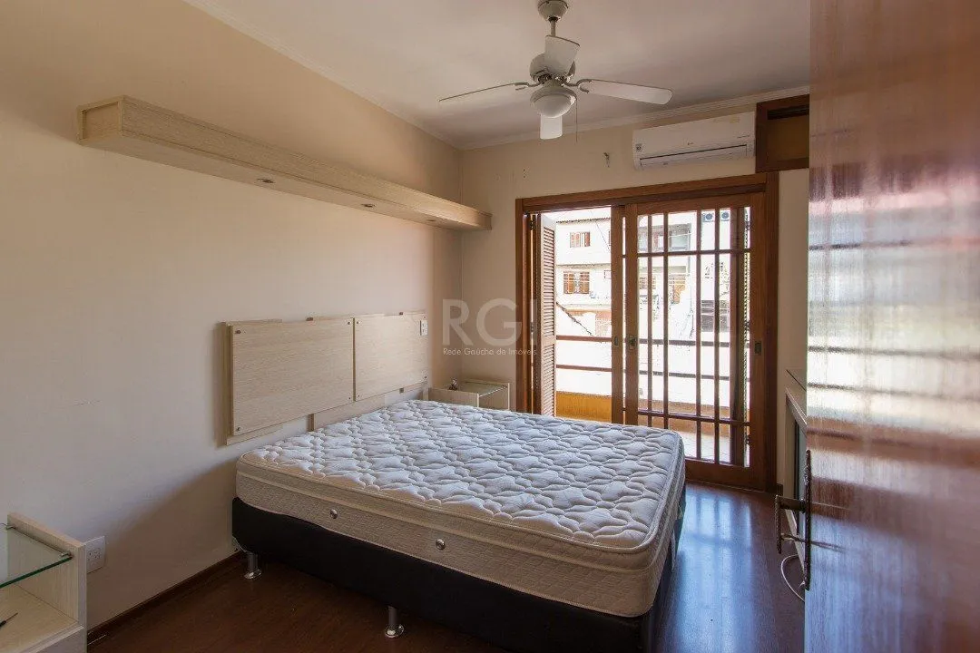 Imagem Casa para Venda - 204.75m², 3 dormitórios, sendo 1 suites, 3 vagas - Ipanema