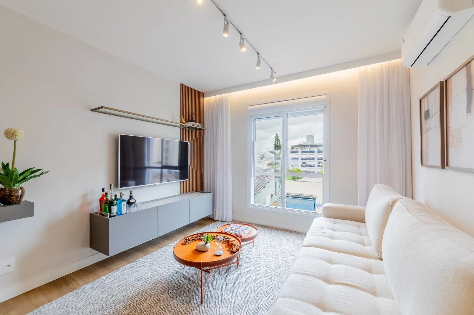 Imagem Apartamento à venda em Porto Alegre - pronto para morar, totalmente reformado.