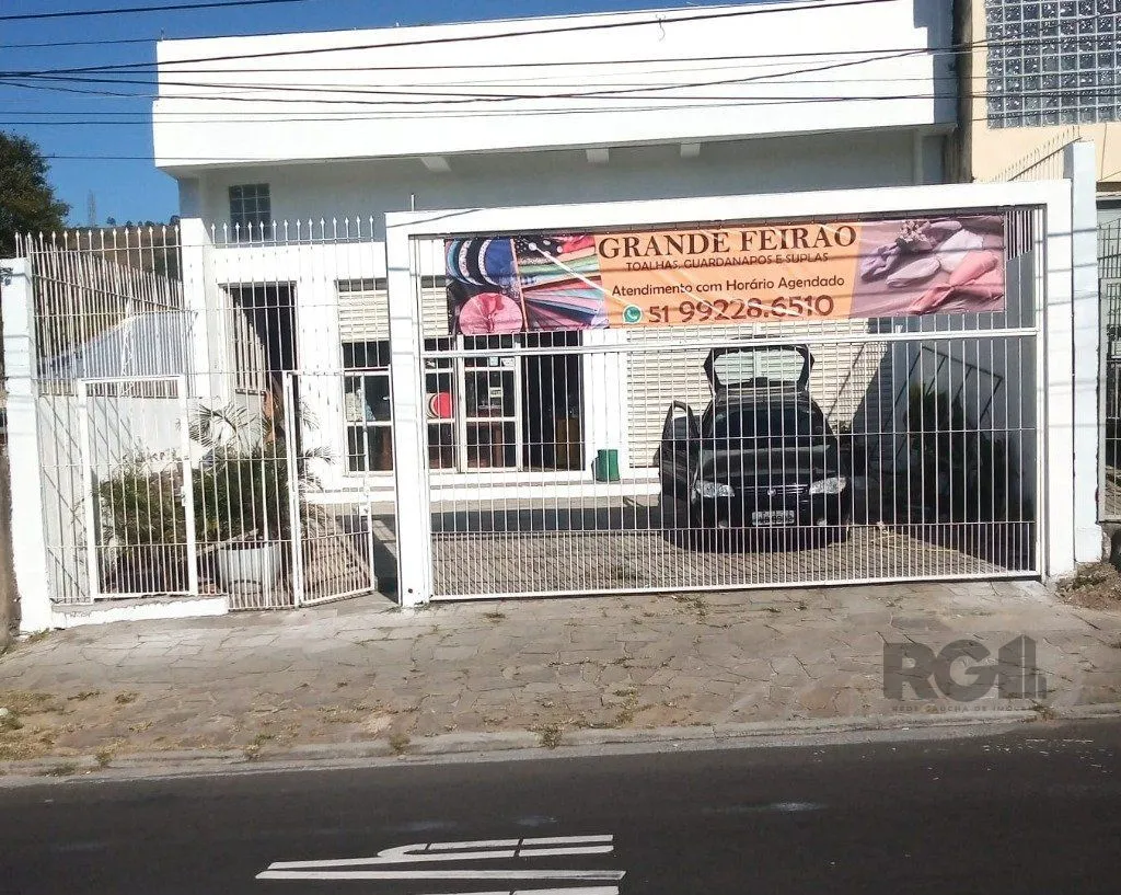 Imagem Loja para Venda - 60m², 0 dormitórios, 3 vagas - Petrópolis