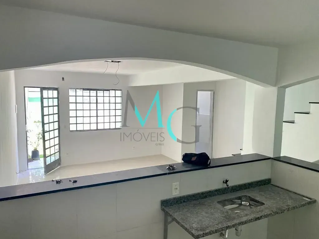 Imagem Casa duplex novíssima na Praia da Brisa (Guaratiba-RJ) + terreno imenso somente por R$ 285 mil