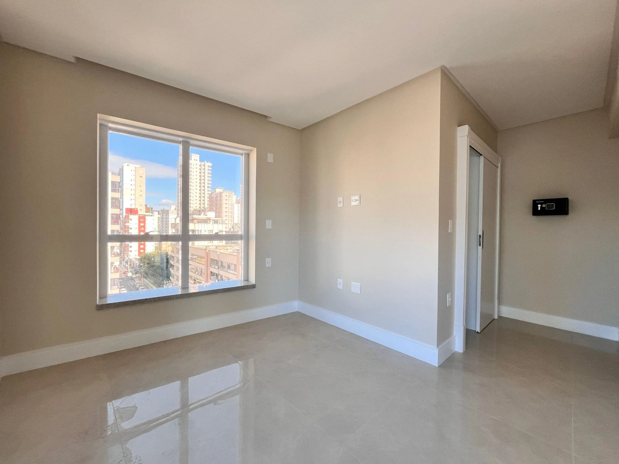 Imagem Apartamento com vista para o mar à venda com 156m2 por R$ 3.300.000,00