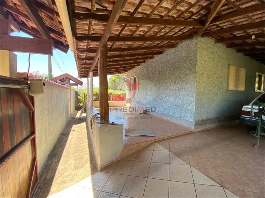 Imagem Fazenda/Sítios/Chácaras de 3 quartos, 209m² no bairro Centro, em Borebi