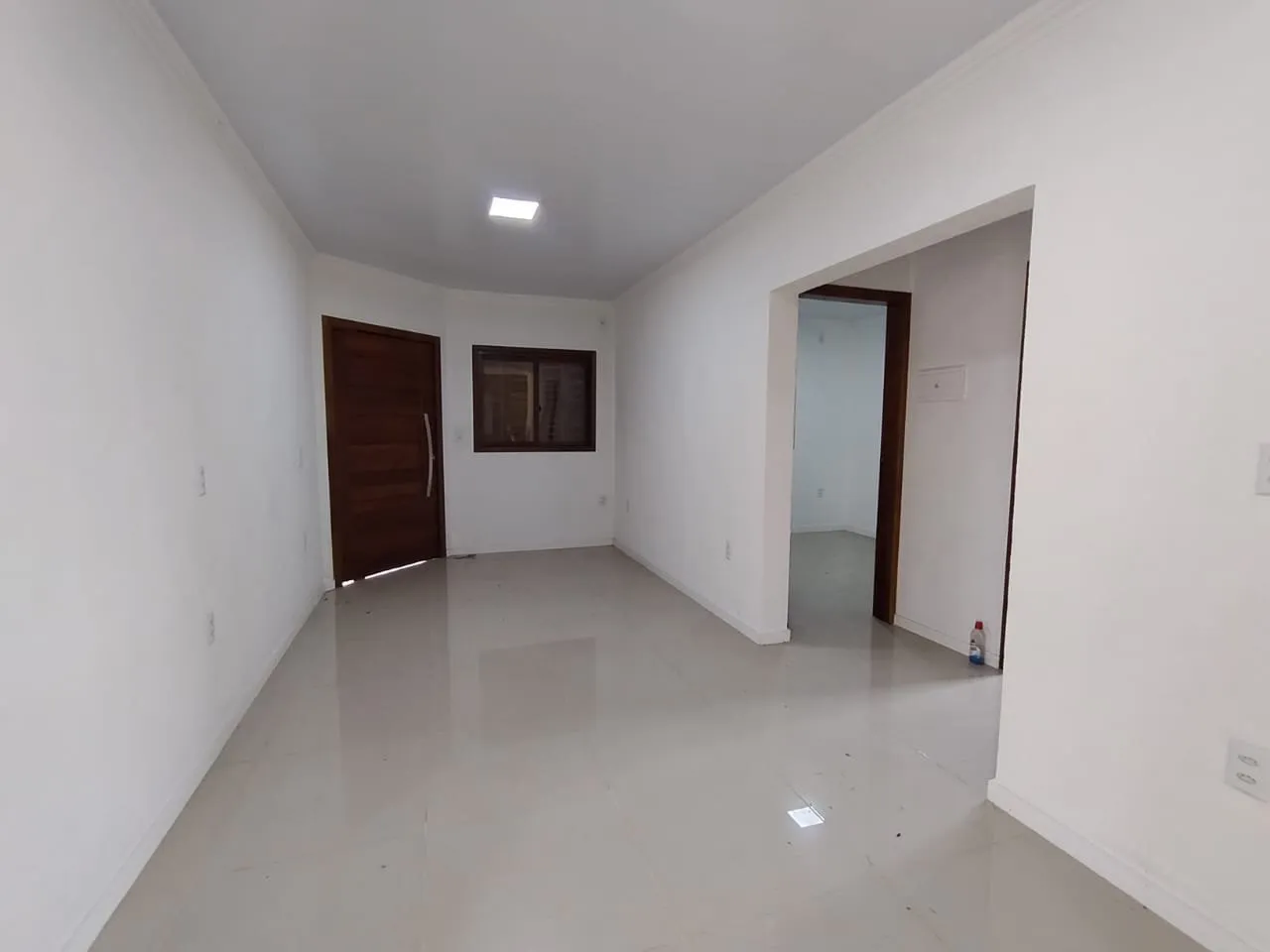 Imagem Casa à venda em Mendanha, Viamão: confira essa oportunidade!
