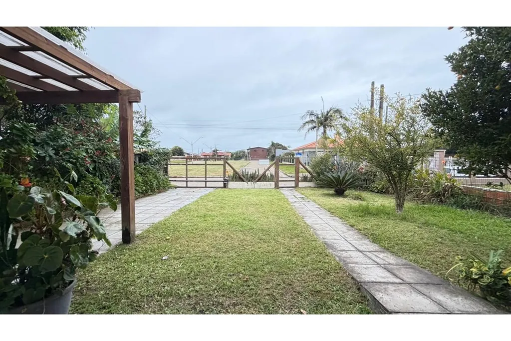 Imagem Casa à venda em Xangri-Lá, Centro, com 3 quartos, 167,7m2