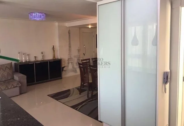 Imagem Apartamento com 3 suítes no Centro Balneário Camboriú.