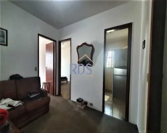 Imagem Vende um excelente sobrado de 216m² em ótima localização