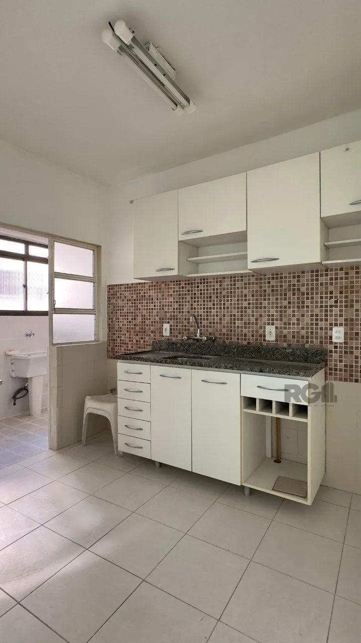 Imagem COBERTURA COM 174M², DE FRENTE, 3 DORMITÓRIOS, EM ÓTIMA LOCALIZAÇÃO NO MENINO DEUS