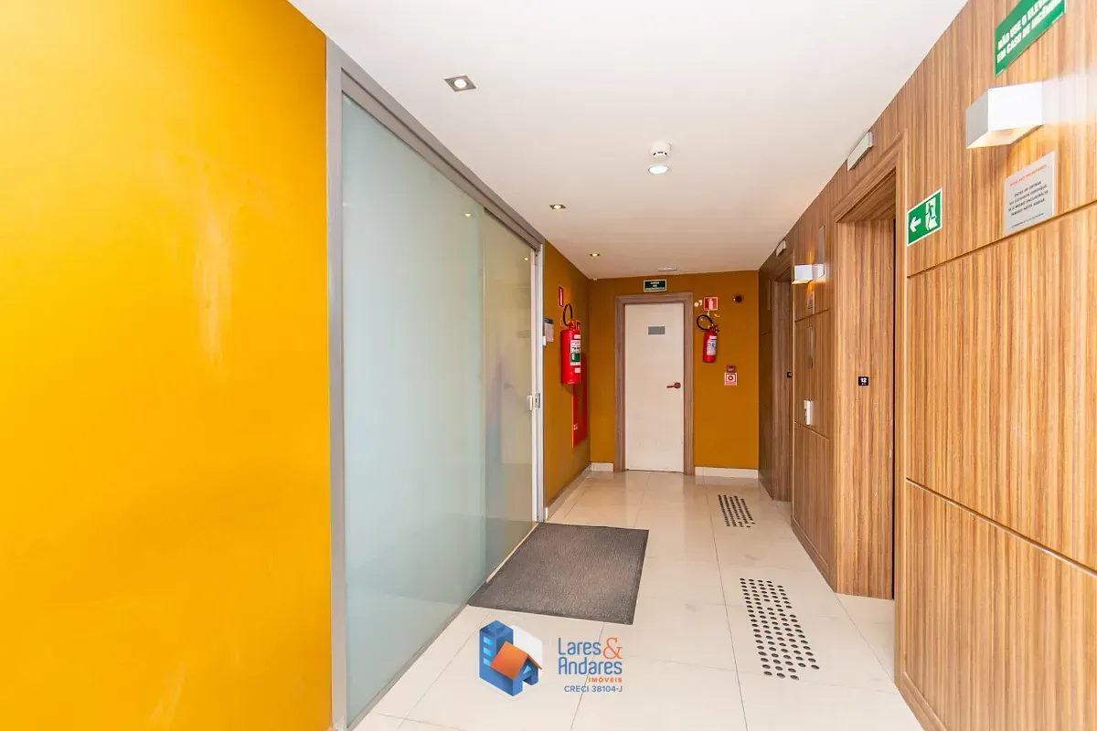 Imagem Conjunto comercial para venda em Centro, 378m²