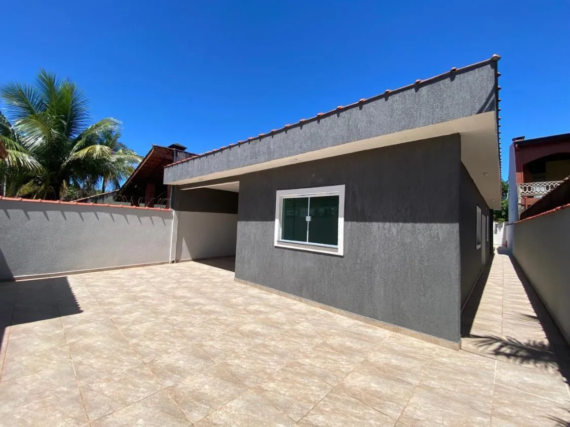 Imagem CASA NOVA COM PISCINA, 3 DORMITÓRIOS E AMPLO QUINTAL NO JARDIM BOPIPORANGA EM ITANHAÉM