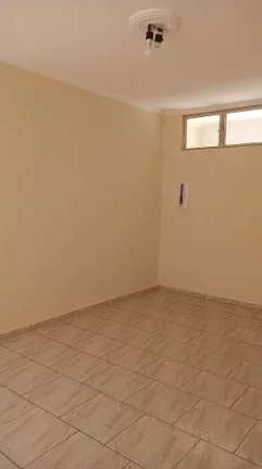 Imagem Casa 3 dormitórios, sendo uma suíte locação para comercial e ou residencial