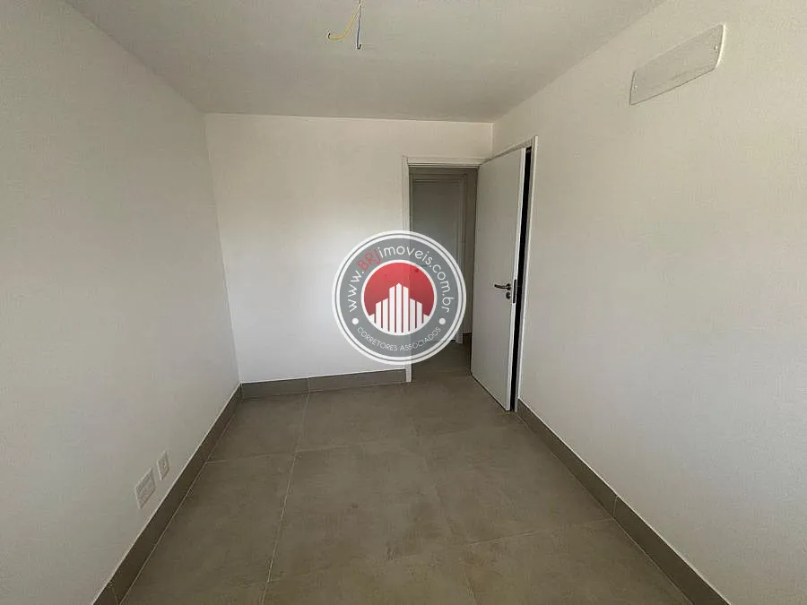 Imagem Apartamento a Venda no bairro Alvarez - Nova Iguaçu, RJ