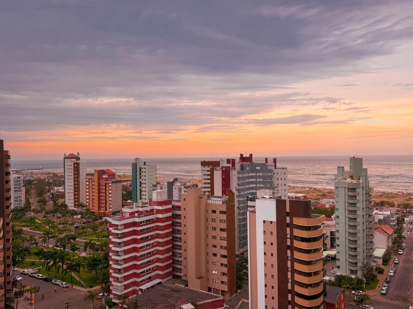 Imagem Cobertura à venda em Torres, Centro, com 3 quartos, 258m2