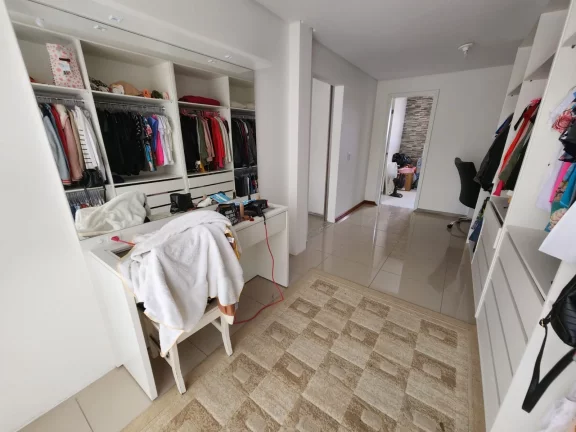 Imagem CASA RESIDENCIAL em SÃO JOSÉ - SC, FORQUILHAS