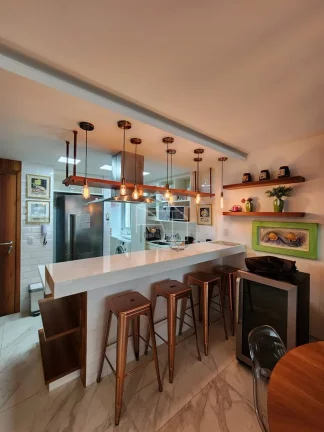 Imagem Apartamento 3 quartos com suíte em Guarapari - Centro