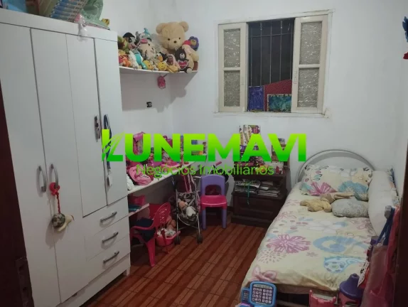 Imagem CASA À VENDA – 3 CASAS NO MESMO LOTE | GUAIANAZES