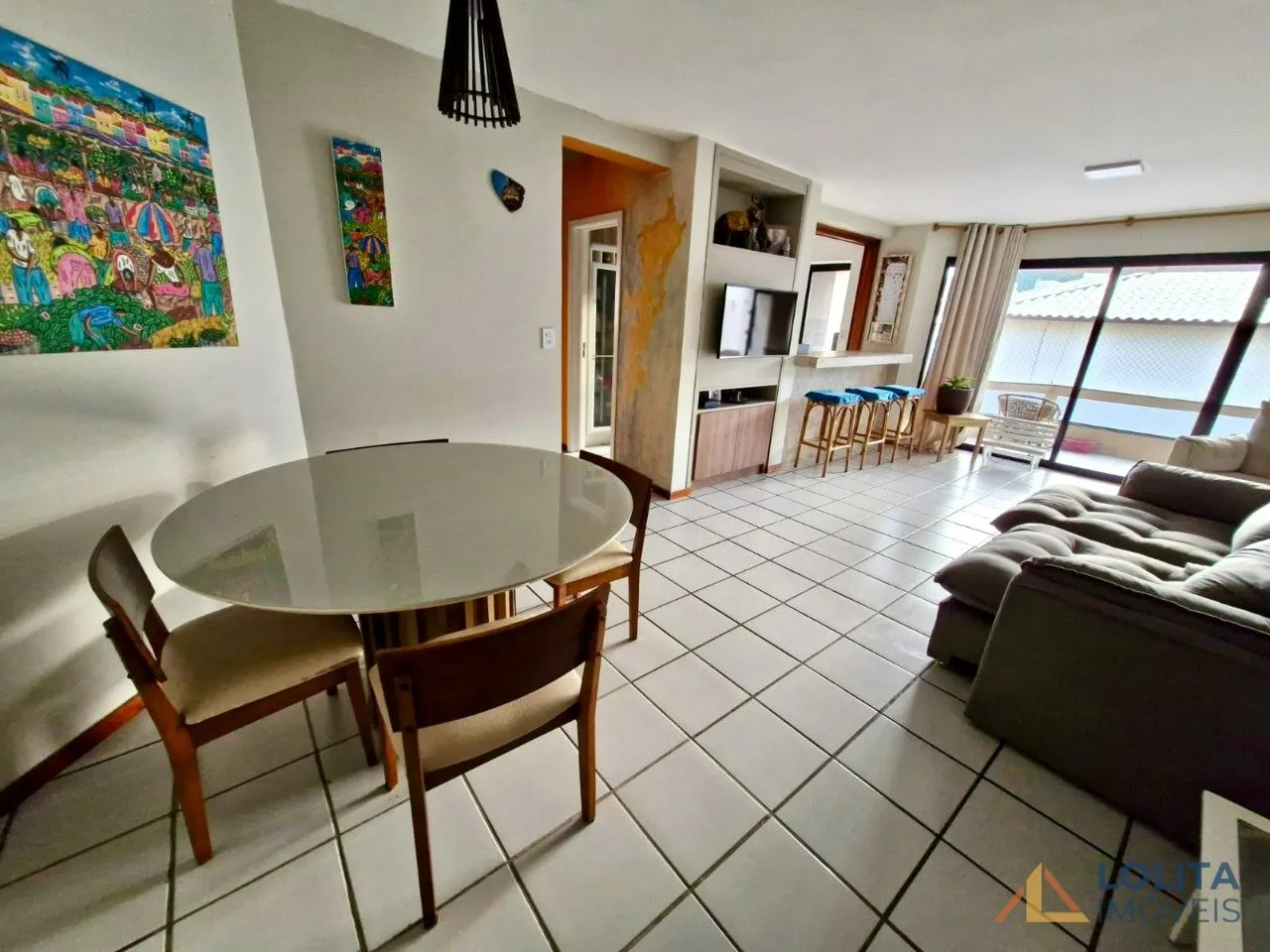 Imagem Apartamento à Venda no Ingleses do Rio Vermelho, 3 quartos e 2 vagas de garagem