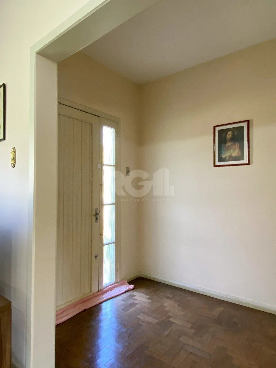 Imagem Casa com 4 dormitórios, no bairro Nossa Senhora das Graças em Canoas/RS