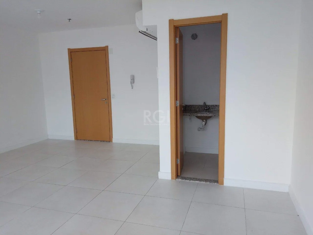 Imagem Sala Comercial em Cidade Baixa
