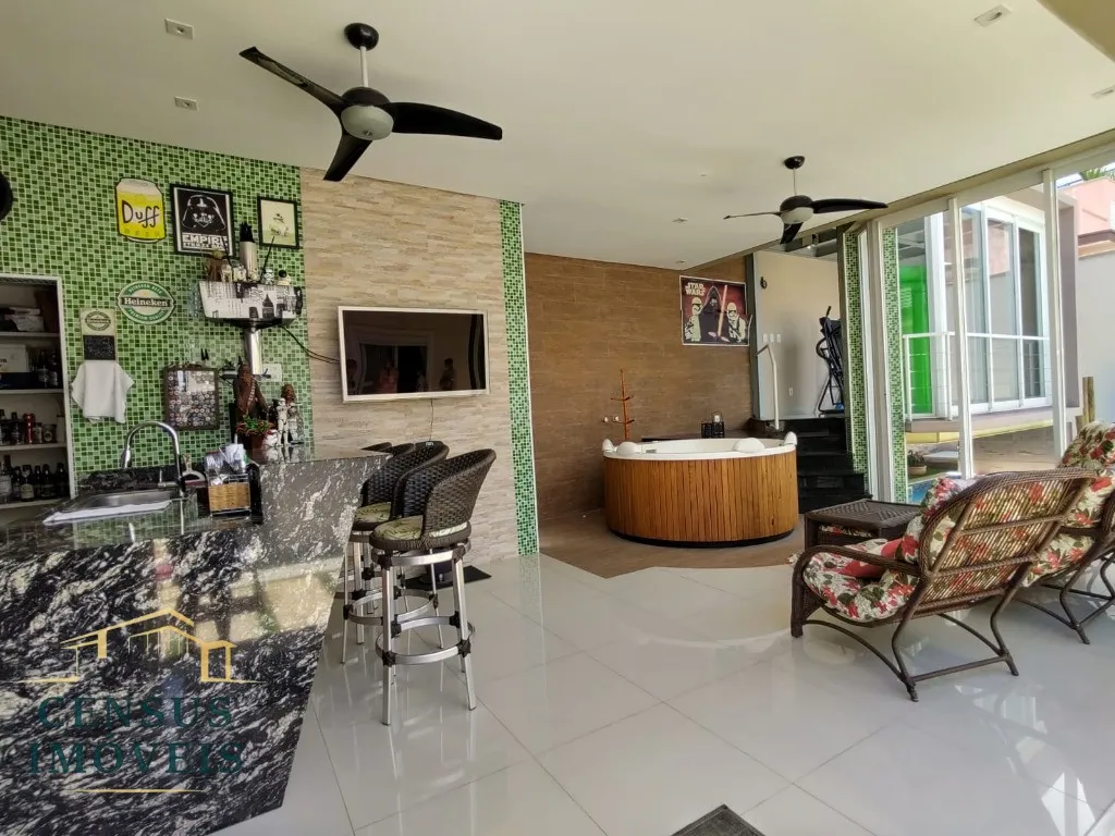 Foto do imóvel: Casa de luxo em condomínio exclusivo em Vinhedo-SP: 3 quartos, 3 suítes, 3 salas, 6 banheiros, 5 vagas, 408 m². Venha conferir! em Condomínio Alpes de Vinhedo