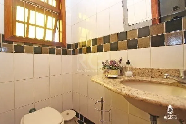 Imagem Excelente casa de 189m² com 3 dormitórios.