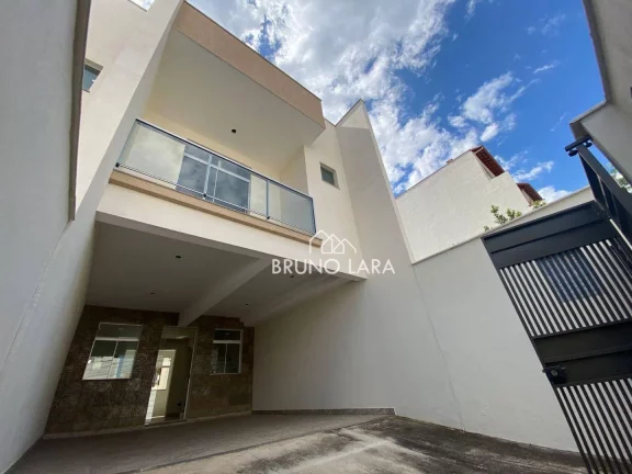 Imagem Casa com 3 dormitórios à venda bairro Nossa Senhora das Graças em Betim/MG