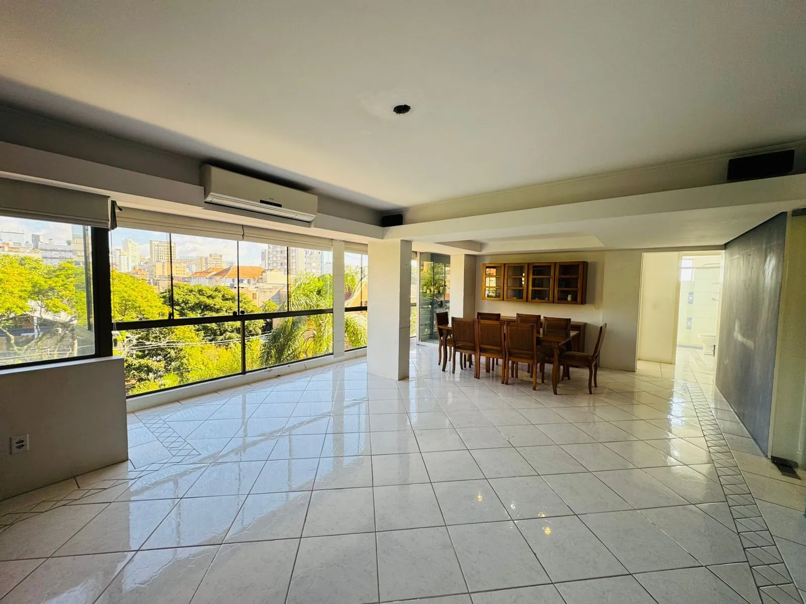 Imagem Apartamento 3 dormitórios com suíte e vaga coberta