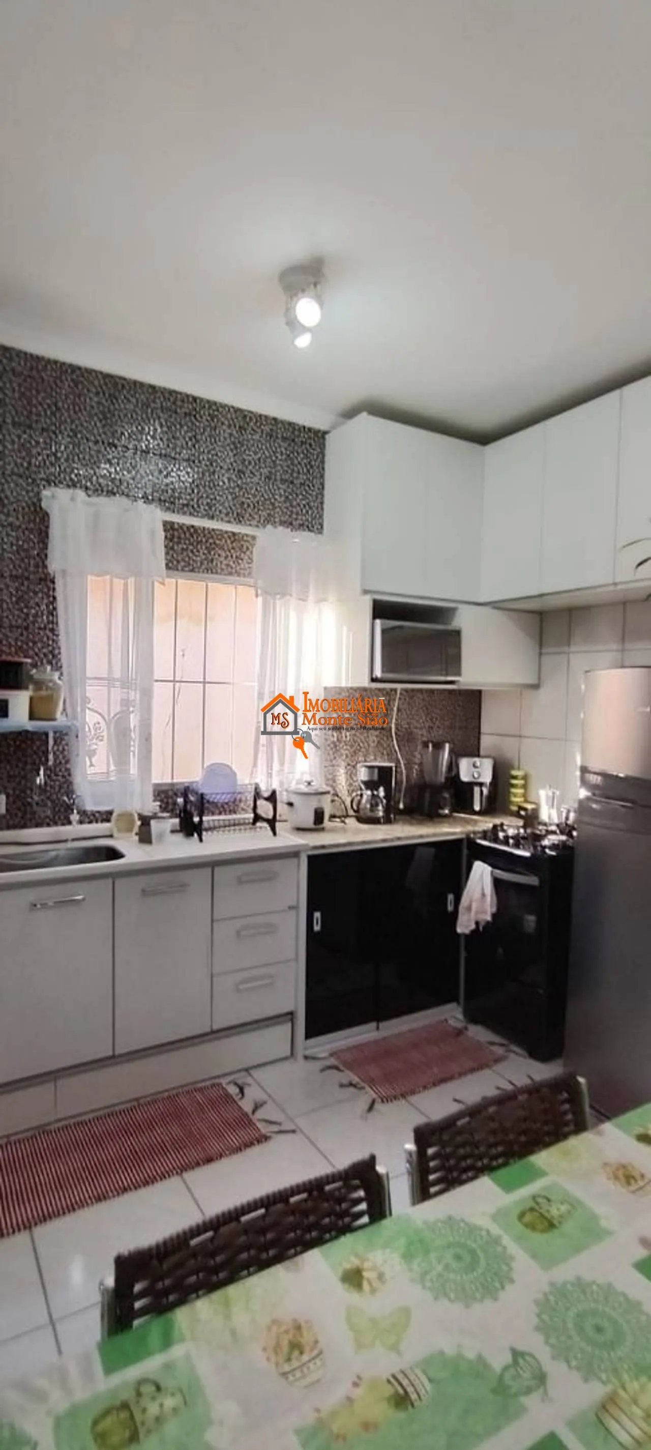 Imagem Sobrado com 5 dormitórios à venda, 180 m² por R$ 460.000,00 - Jardim Presidente Dutra - Guarulhos/SP