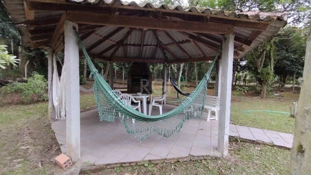 Imagem Sitio à venda no Lami, com 2 casas térreas, com 4 quartos cada uma