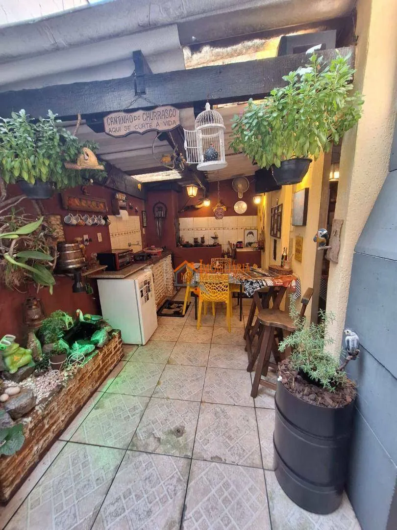 Imagem Casa com 3 dormitórios à venda, 118 m² por R$ 650.000,00 - Cidade Maia - Guarulhos/SP