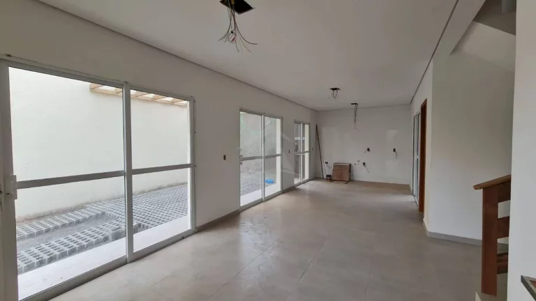 Imagem SOBRADO NOVO, 02 QUARTOS + SUITE, BAL CAMBIJU
