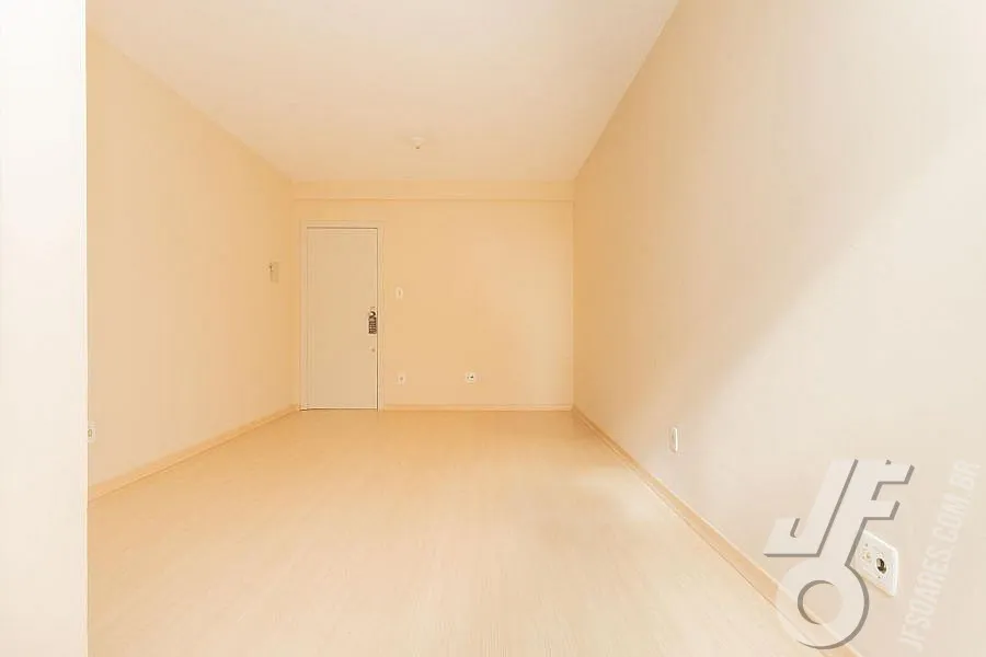 Imagem Sala comercial à venda no bairro Centro em Pelotas/RS