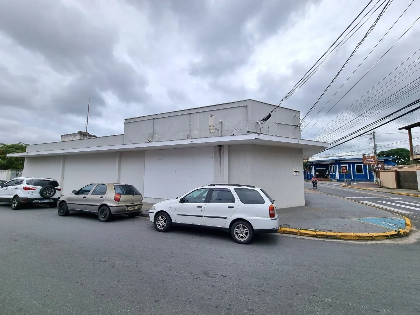Imagem Excelente Oportunidade: Ponto Comercial de Esquina em Moreira César com 300m² e Alta Visibilidade para Novos Negócios