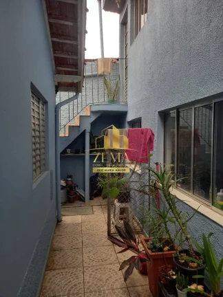 Imagem Casa com 215 m2 constr, 03 dorms, piscina, churrasqueira, sobrado edícula