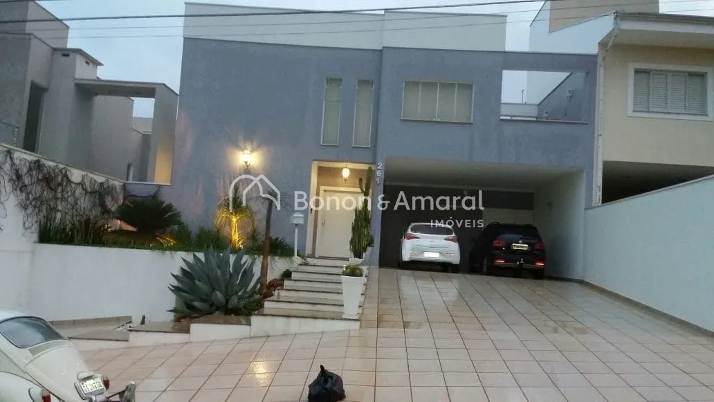 Imagem Sobrado à Venda no Condomínio Colinas dos Álamos em Valinhos/SP