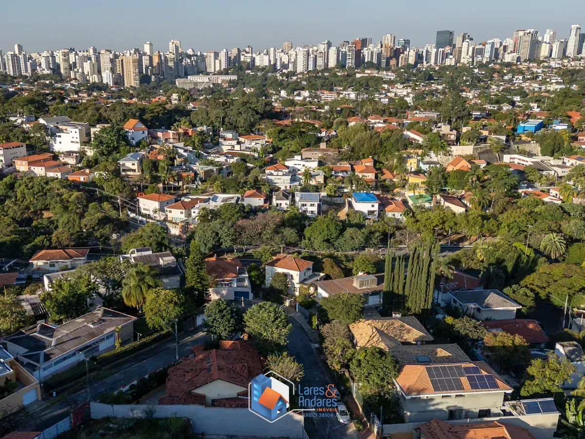 Imagem Casa para venda em Sumaré com 4 quartos, sendo 2 suítes, 253m²