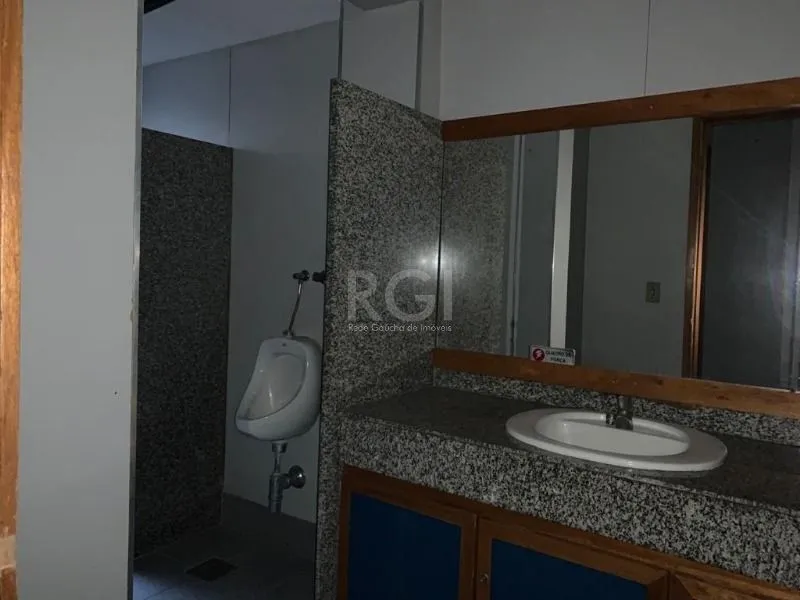 Imagem Loja para Venda - 500m², 0 dormitórios, 3 vagas - Moinhos De Vento