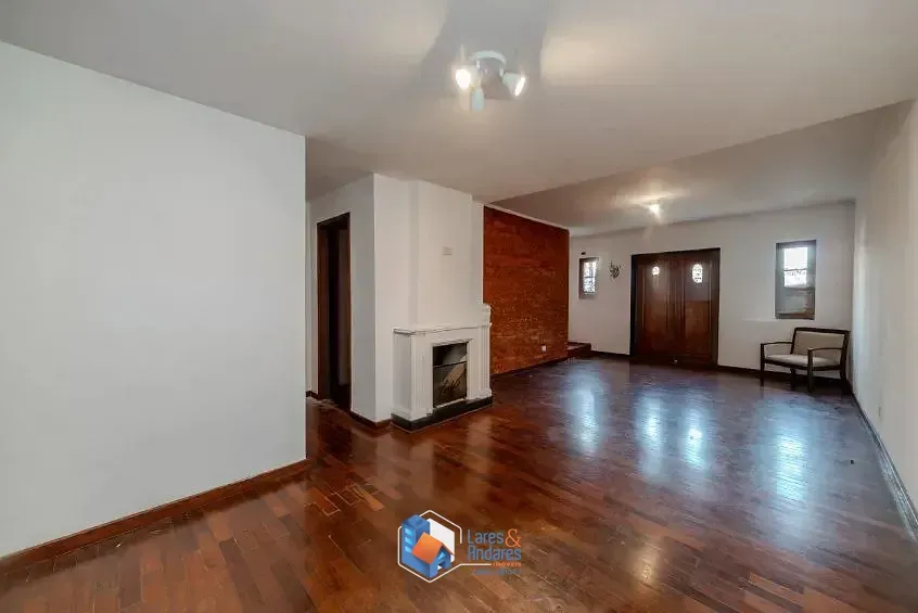 Imagem Casa para venda em Vila Pompéia com 4 quartos, sendo 4 suítes, 231m²