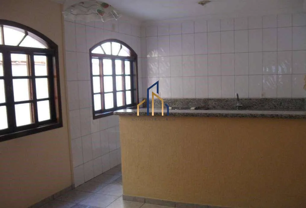 Imagem Sobrado para Venda em Santo André / SP no bairro Vila Scarpelli