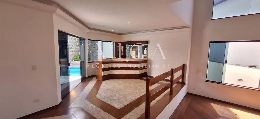 Imagem Casa para aluguel de 417 metros por 15.000, com 4 quartos em Alphaville