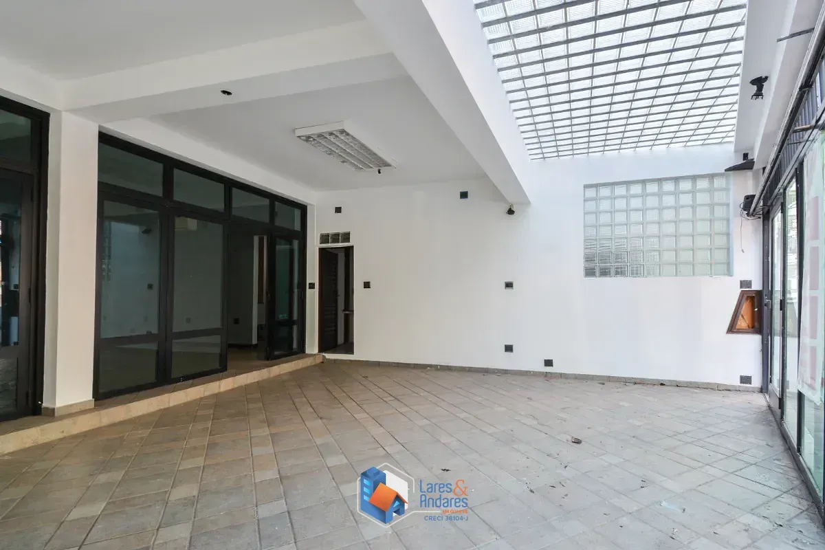 Imagem Casa comercial para venda em Paraíso, 750m²