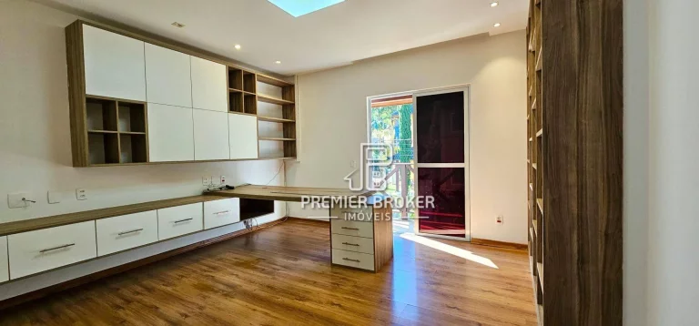 Imagem Casa à venda, 248 m² por R$ 997.000,00 - Vargem Grande - Teresópolis/RJ