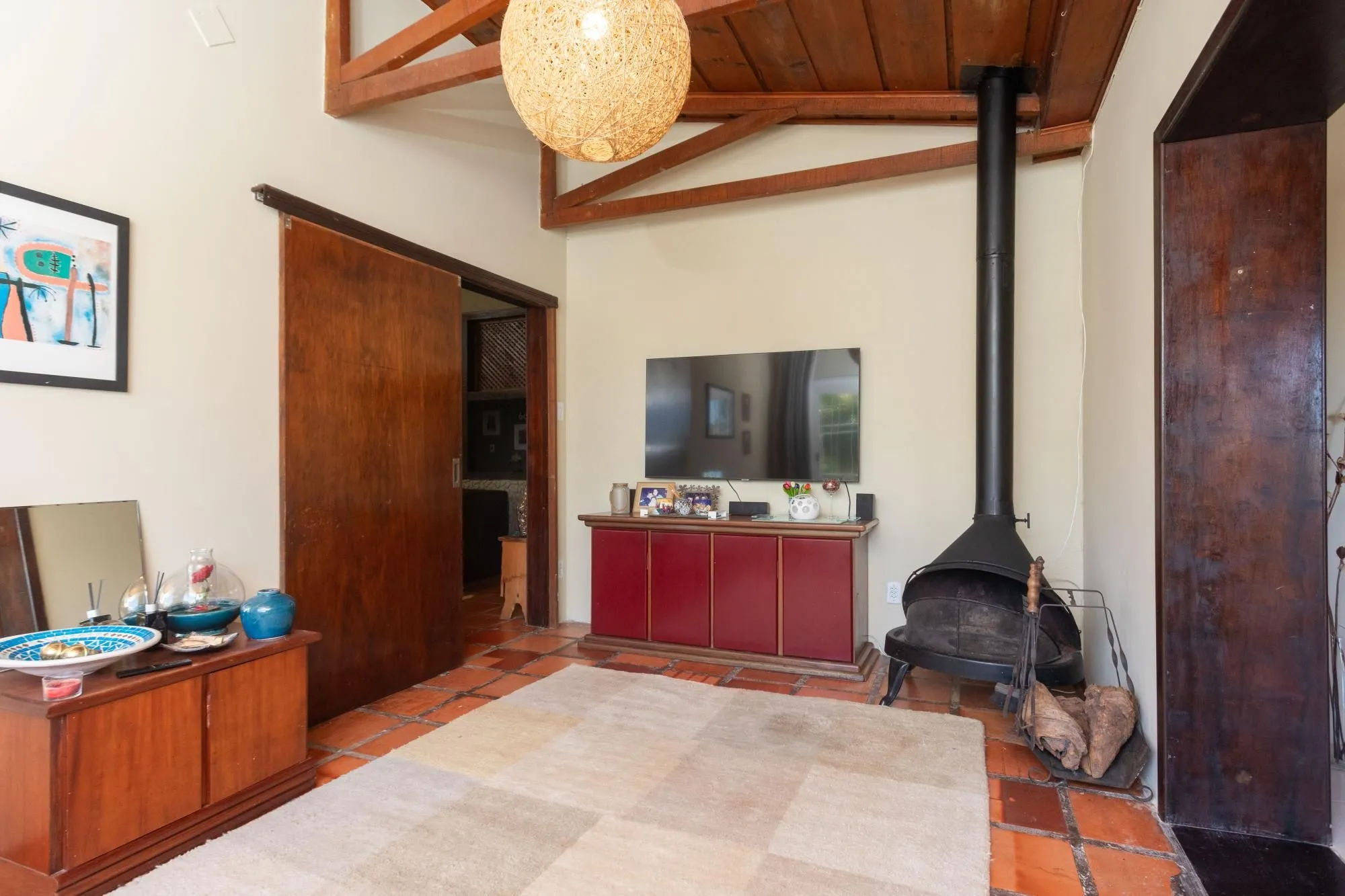 Imagem Casa em Condomínio com 5 quartos, 3 vagas e 350m²